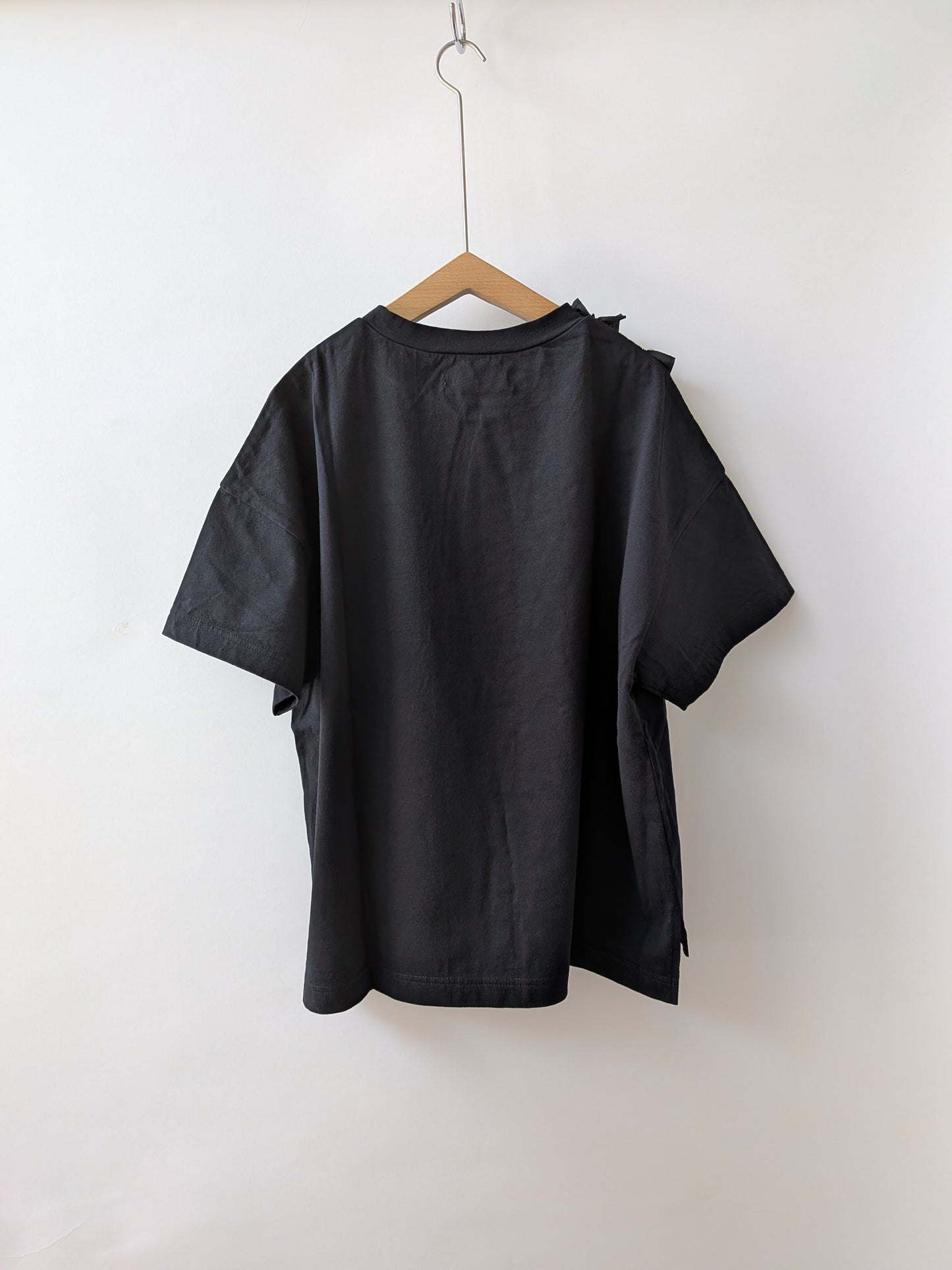 クラシック天竺　半袖フリルTシャツ | UNIVERSAL SEVEN