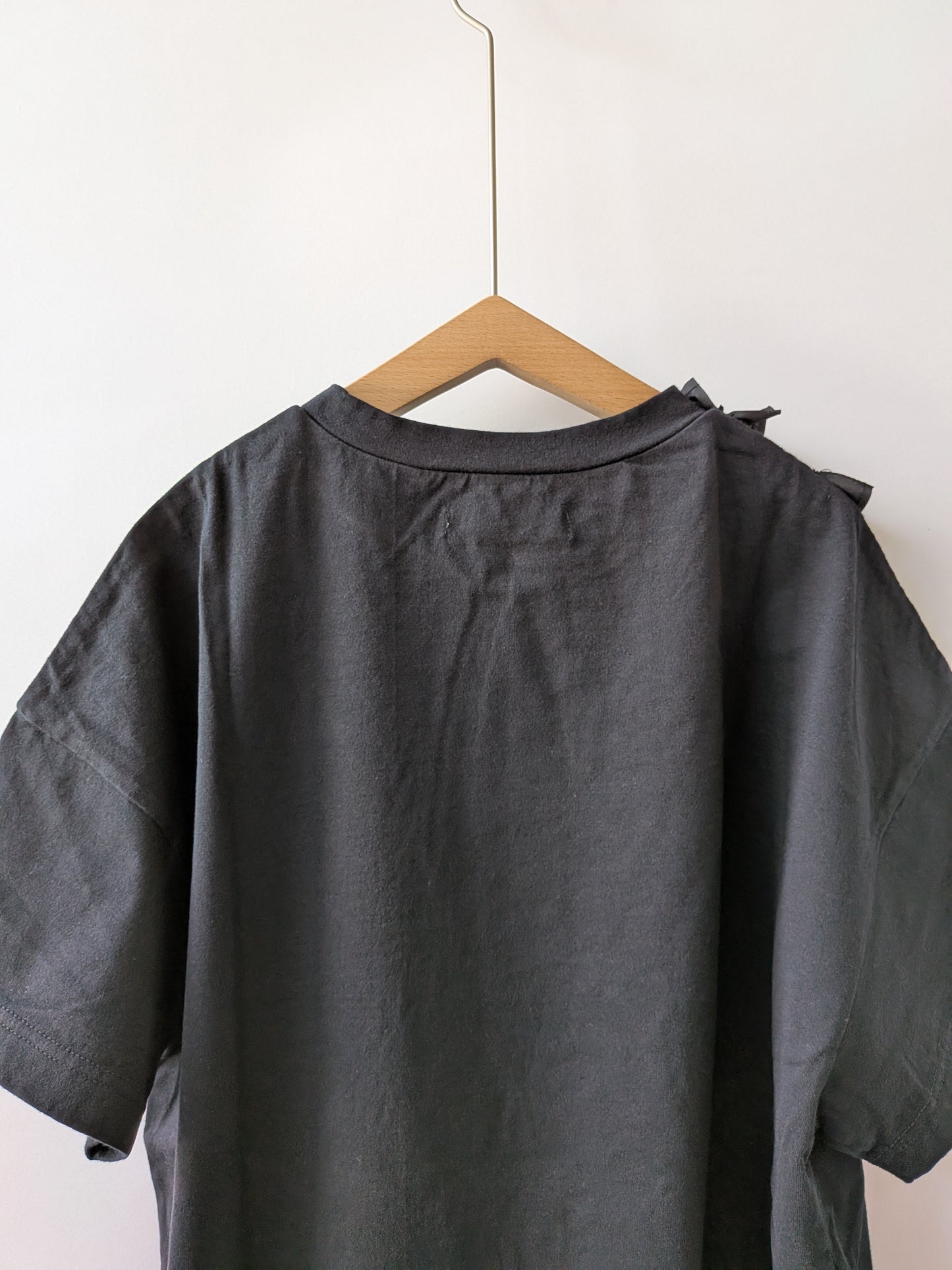 クラシック天竺　半袖フリルTシャツ | UNIVERSAL SEVEN