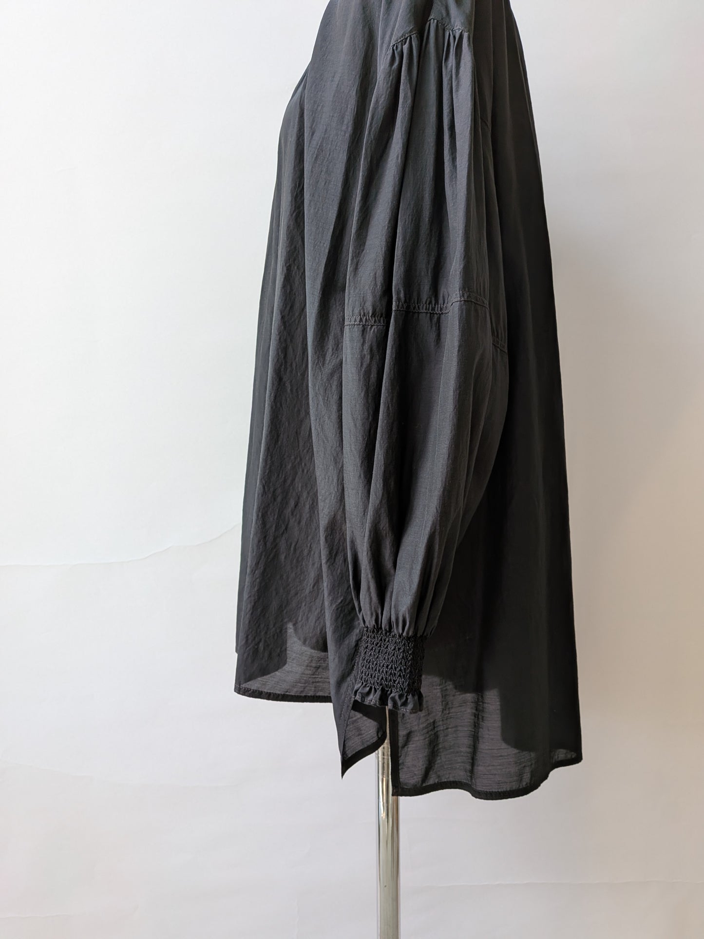 100/1Cotton/Cupra gather sleevesブラウス | yuni