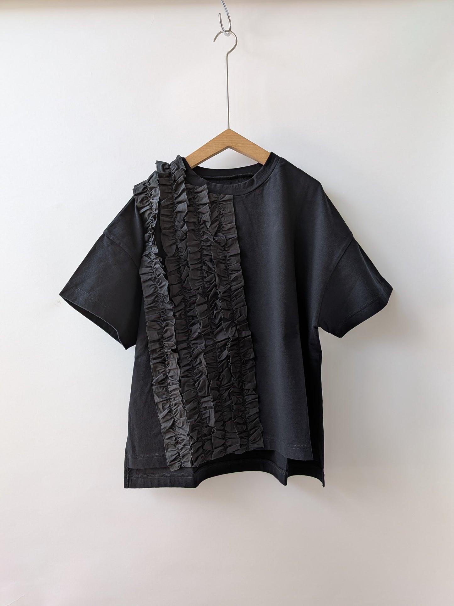 クラシック天竺　半袖フリルTシャツ | UNIVERSAL SEVEN