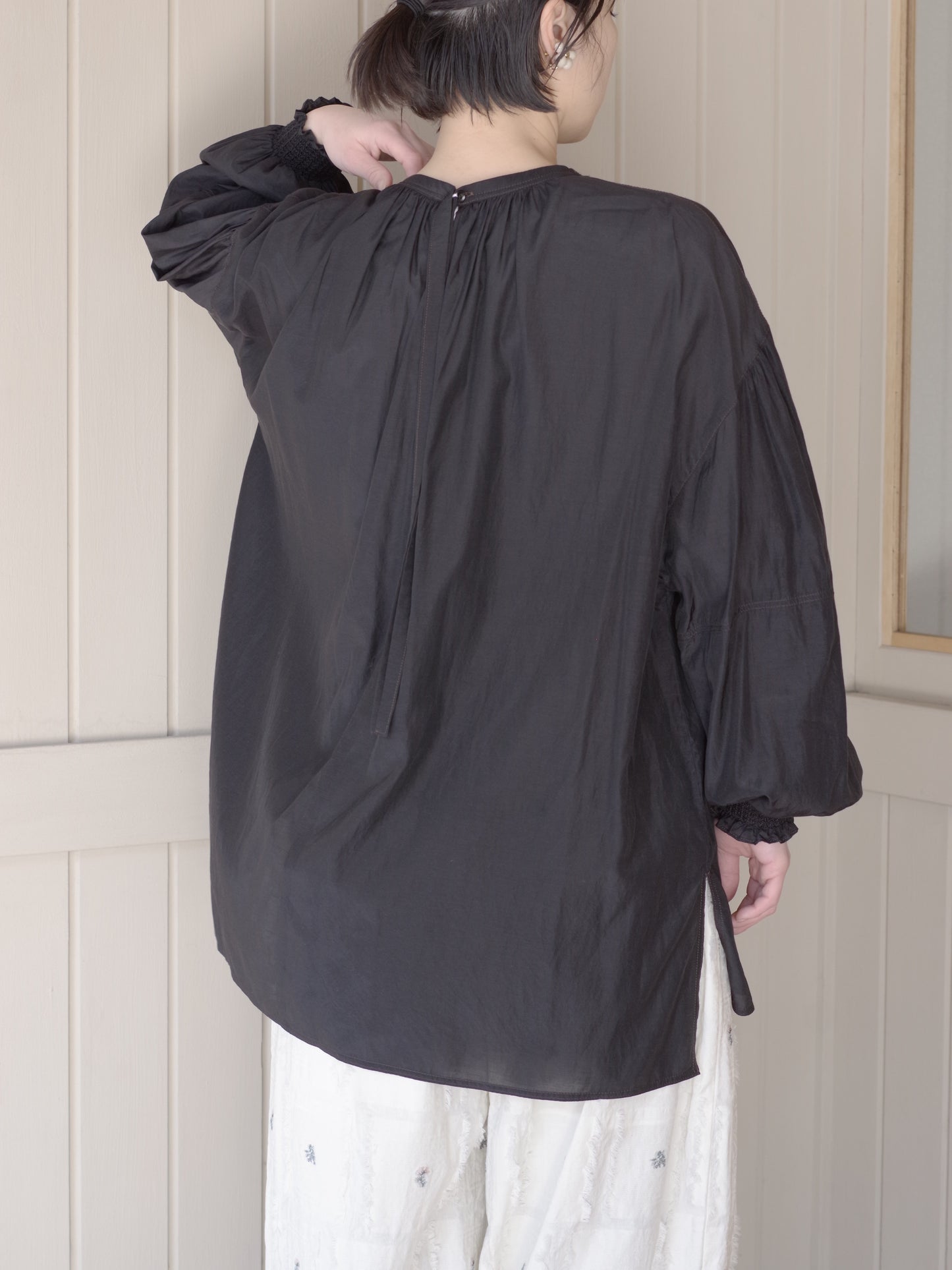 100/1Cotton/Cupra gather sleevesブラウス | yuni