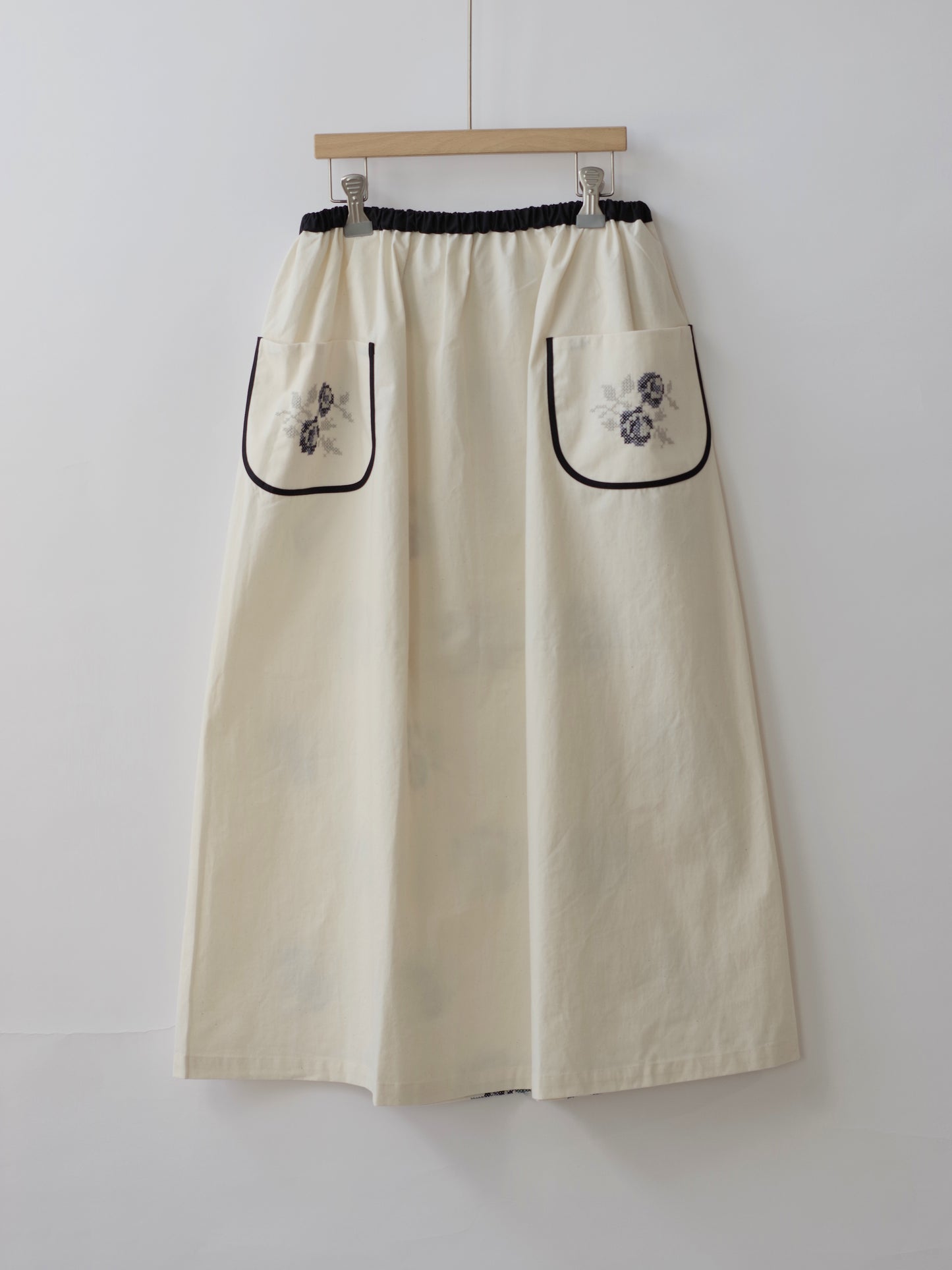 クロスステッチスカート | pot and tea