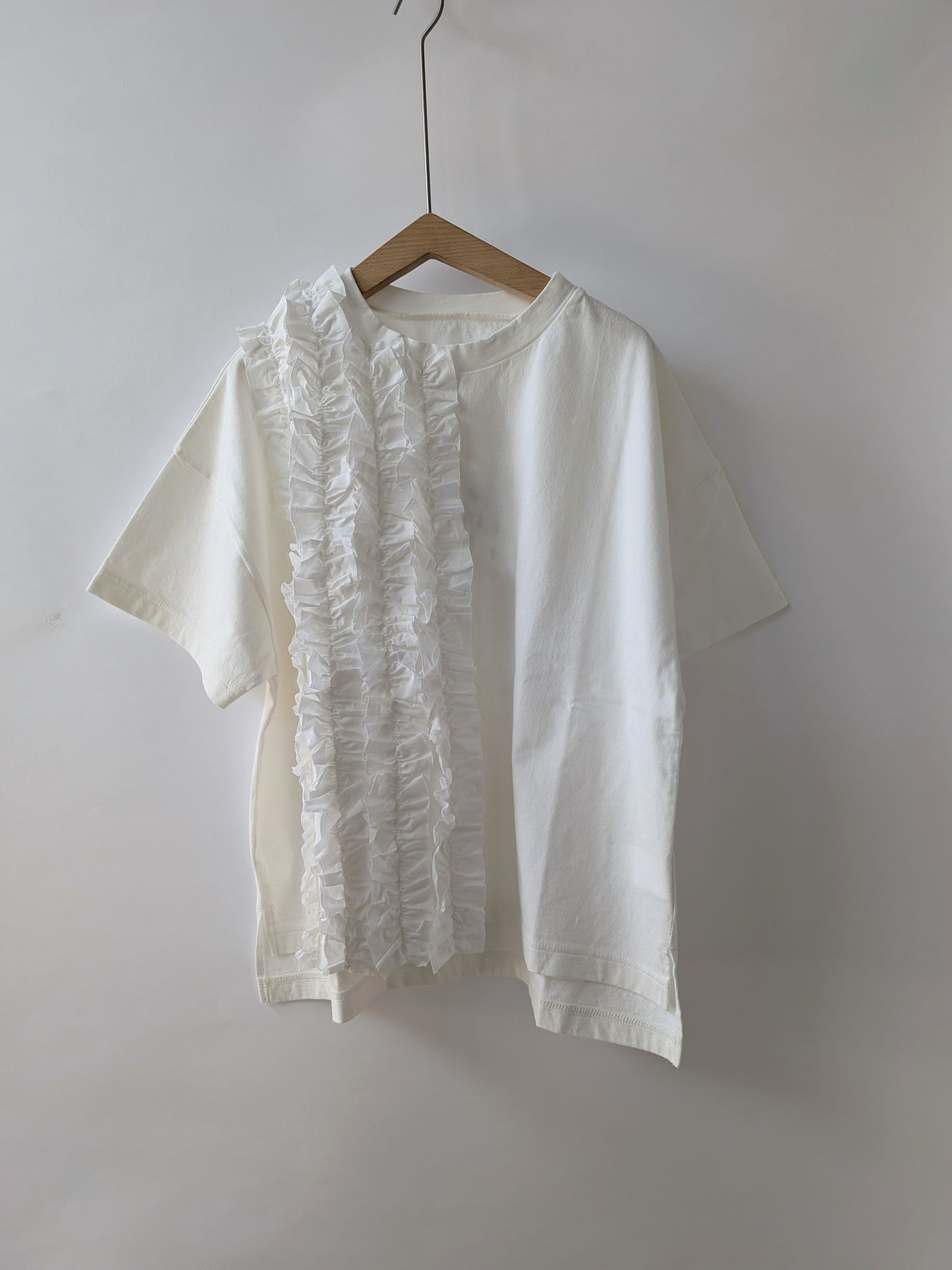 クラシック天竺　半袖フリルTシャツ | UNIVERSAL SEVEN