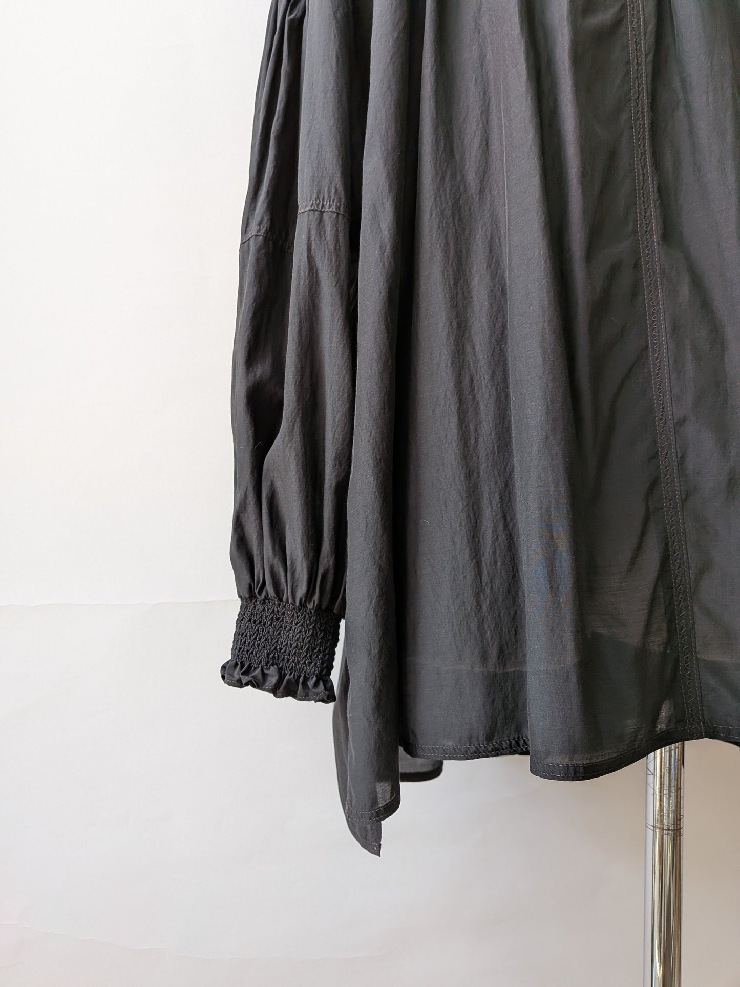 100/1Cotton/Cupra gather sleevesブラウス | yuni
