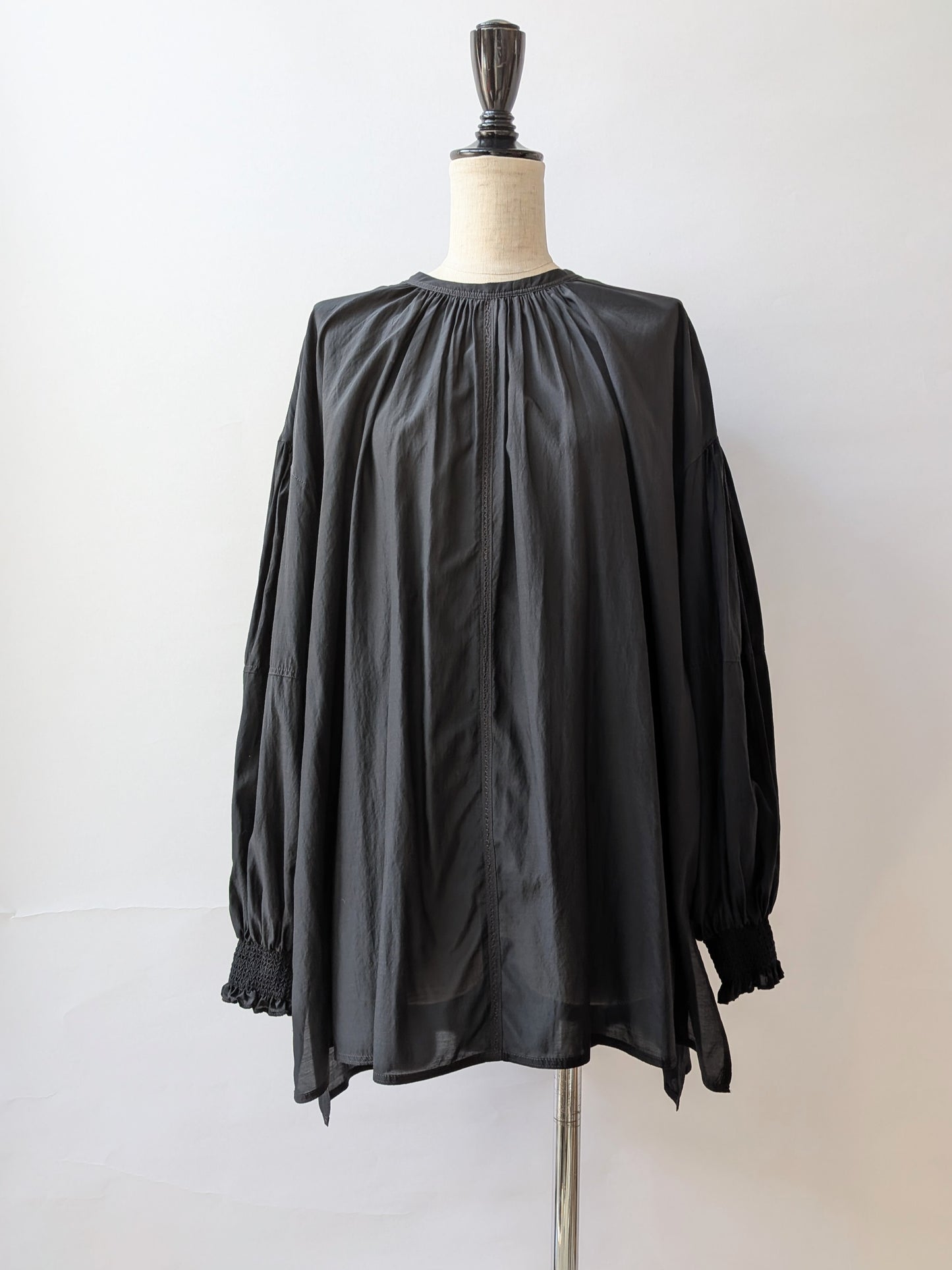 100/1Cotton/Cupra gather sleevesブラウス | yuni
