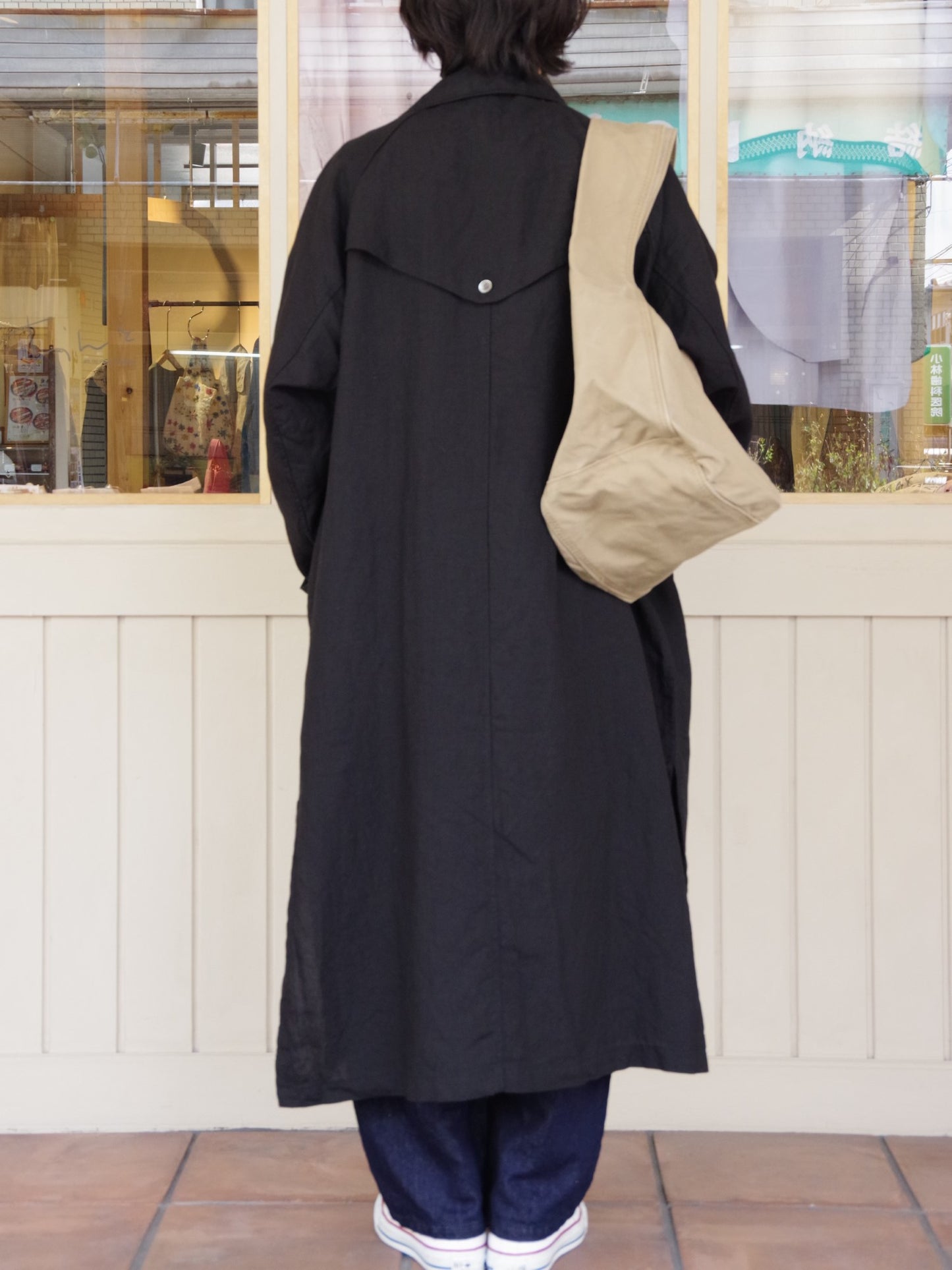 40リネン HIGH DENSITY EFFORTLESS TRENCH  |  UNIVERSAL TISSU